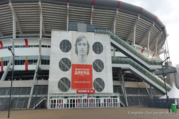 Ajax en Maurice Steijn uit elkaar