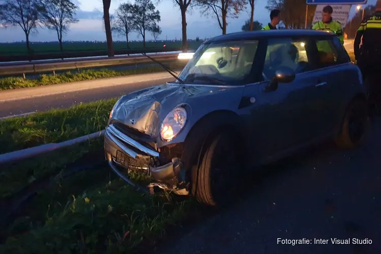 Automobiliste crasht in Ilpendam