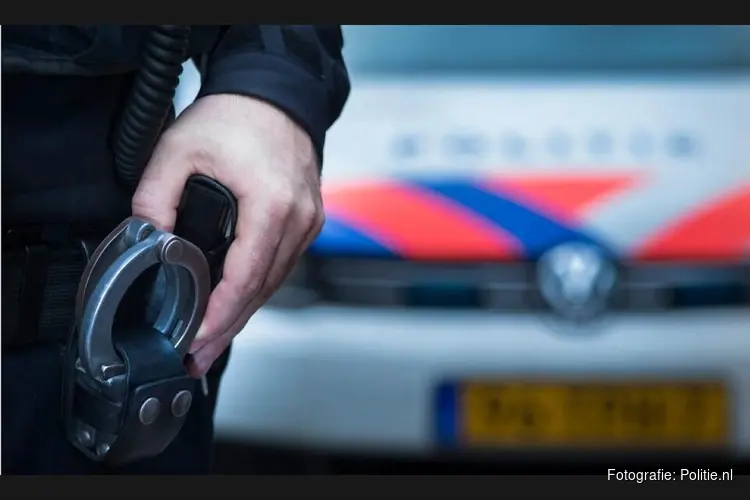 Politie verricht twee aanhoudingen na explosie Monnickendam