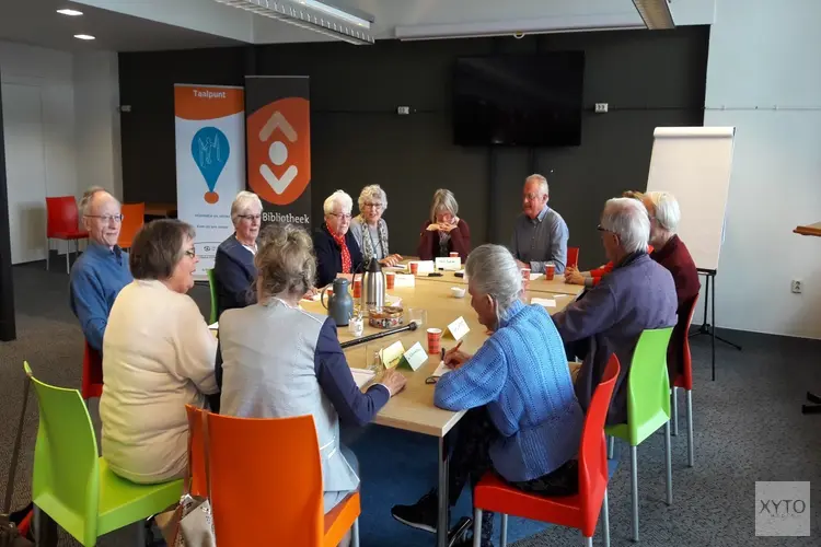 Studiekring 50+ trapt af met een infobijeenkomst in de Bibliotheek Landsmeer