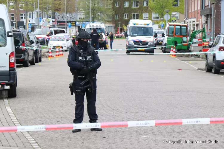 Zes aanhoudingen en één overleden verdachte na overval waardetransport