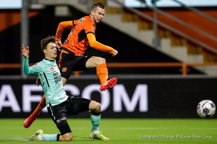 Koploper FC Volendam doet snel zaken tegen hekkensluiter Helmond Sport